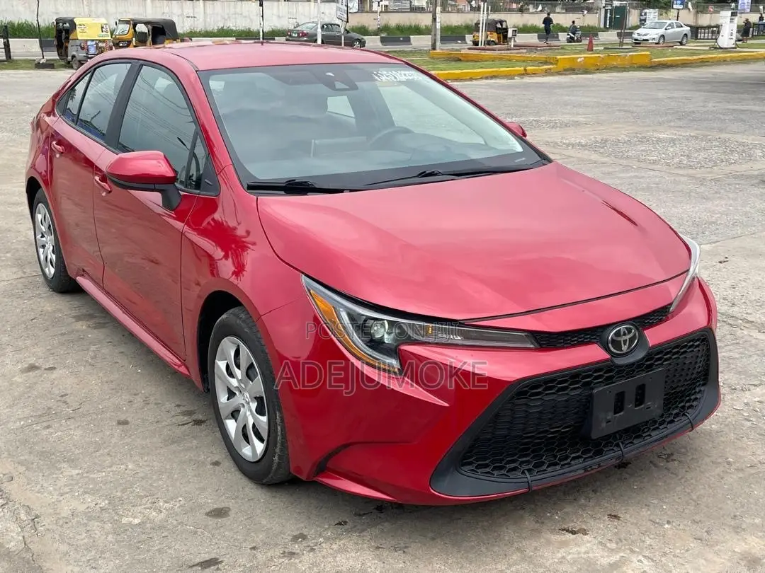 Toyota Corolla LE 2020 Red