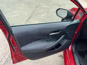 Toyota Corolla LE 2020 Red
