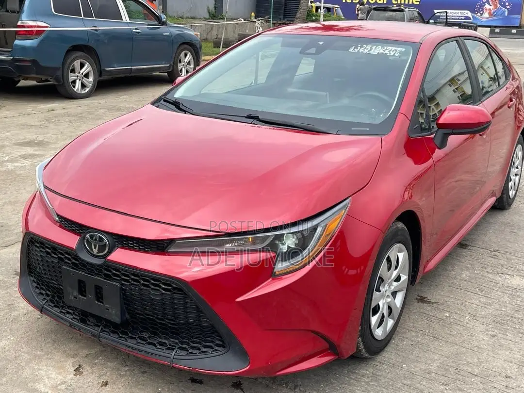 Toyota Corolla LE 2020 Red