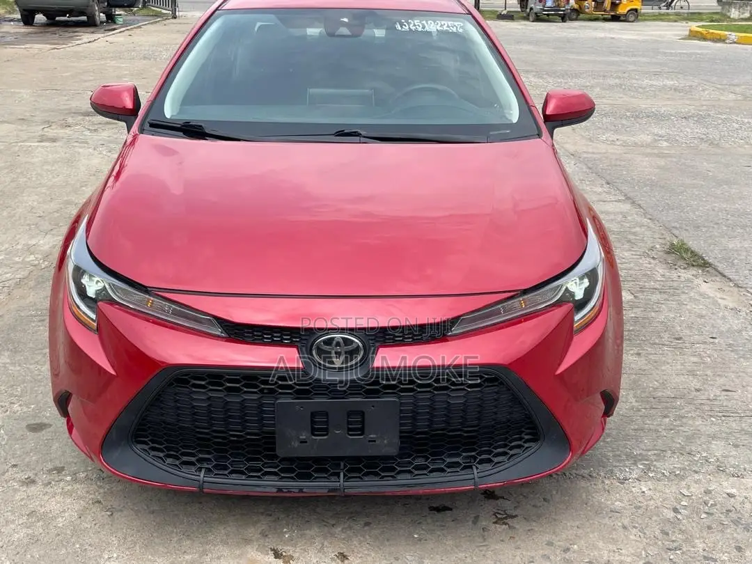 Toyota Corolla LE 2020 Red