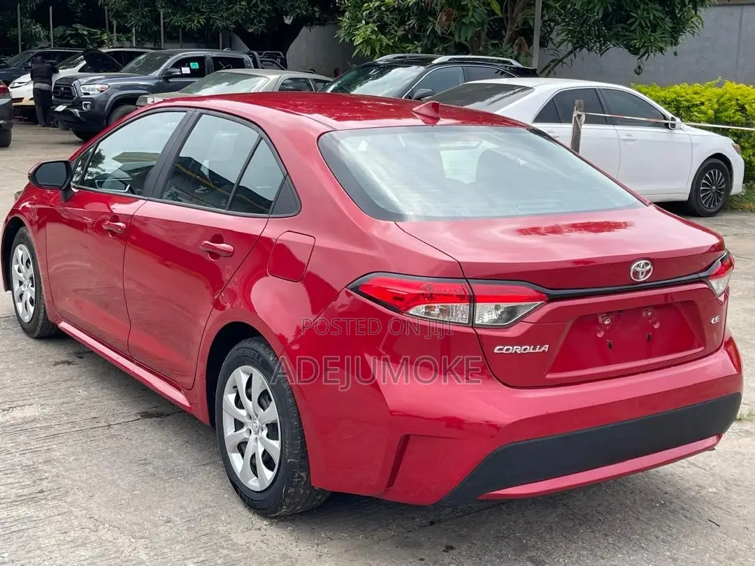 Toyota Corolla LE 2020 Red
