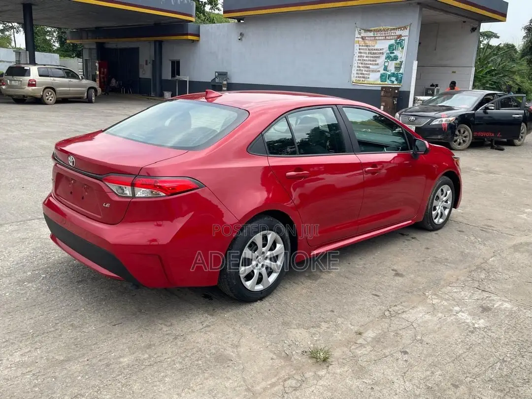 Toyota Corolla LE 2020 Red