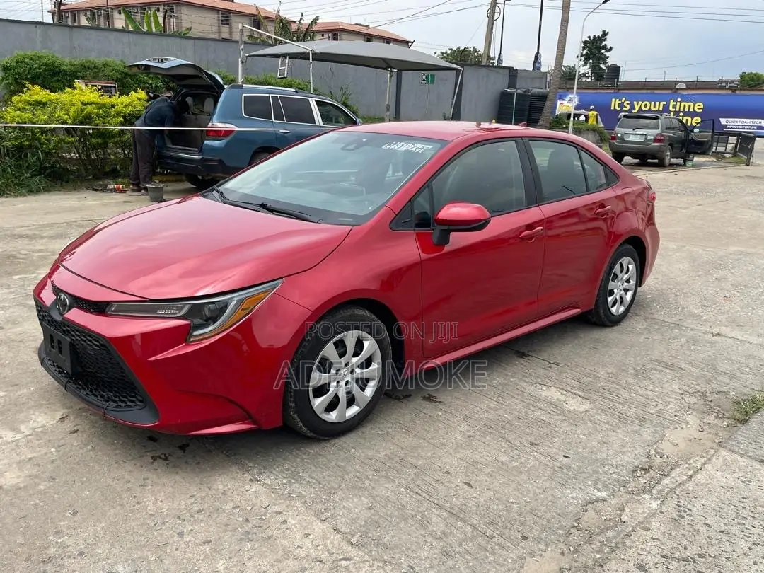 Toyota Corolla LE 2020 Red