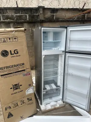 LG GL-B262PQKB 266L Refrigerator for Contemporary Kitchens
