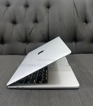 Laptop Apple MacBook Pro 2020 16GB Intel Core i5 SSHD (Hybrid) 512GB