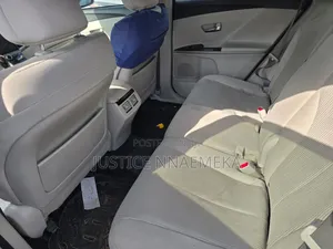 Toyota Venza 2010 White