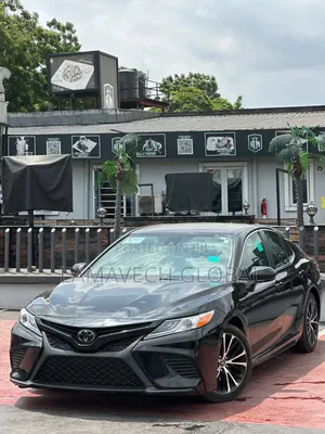 Toyota Camry SE (2.5L 4cyl 8A) 2019 Black