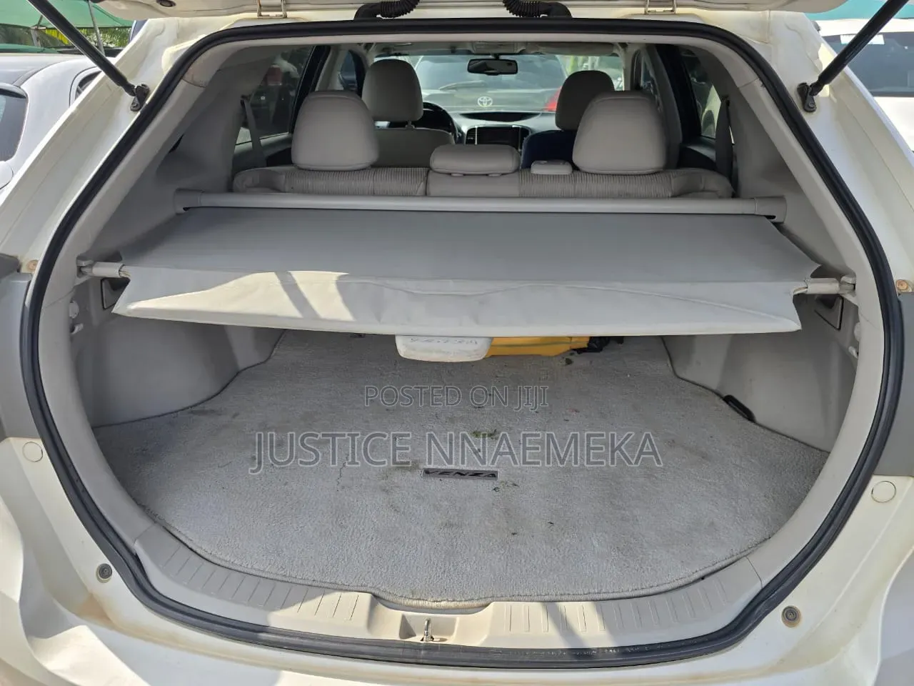 Toyota Venza 2010 White