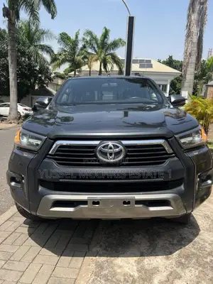 Toyota Hilux Revo Double Cab Petrol 2.7 AWD 2021 Gray