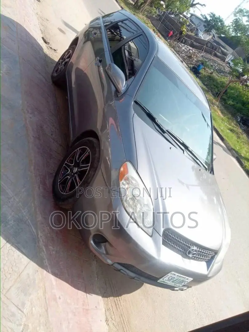 Toyota Matrix 2006 Gray