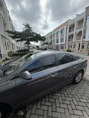 Hyundai Sonata SE 2019 Gray