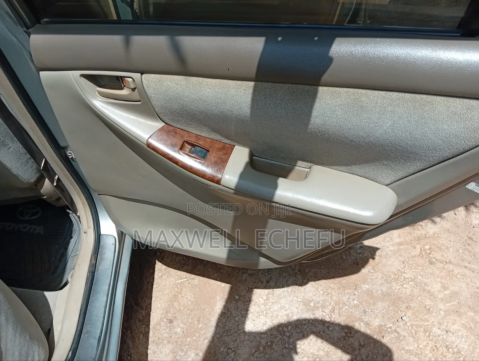 Toyota Corolla LE 2004 Gray