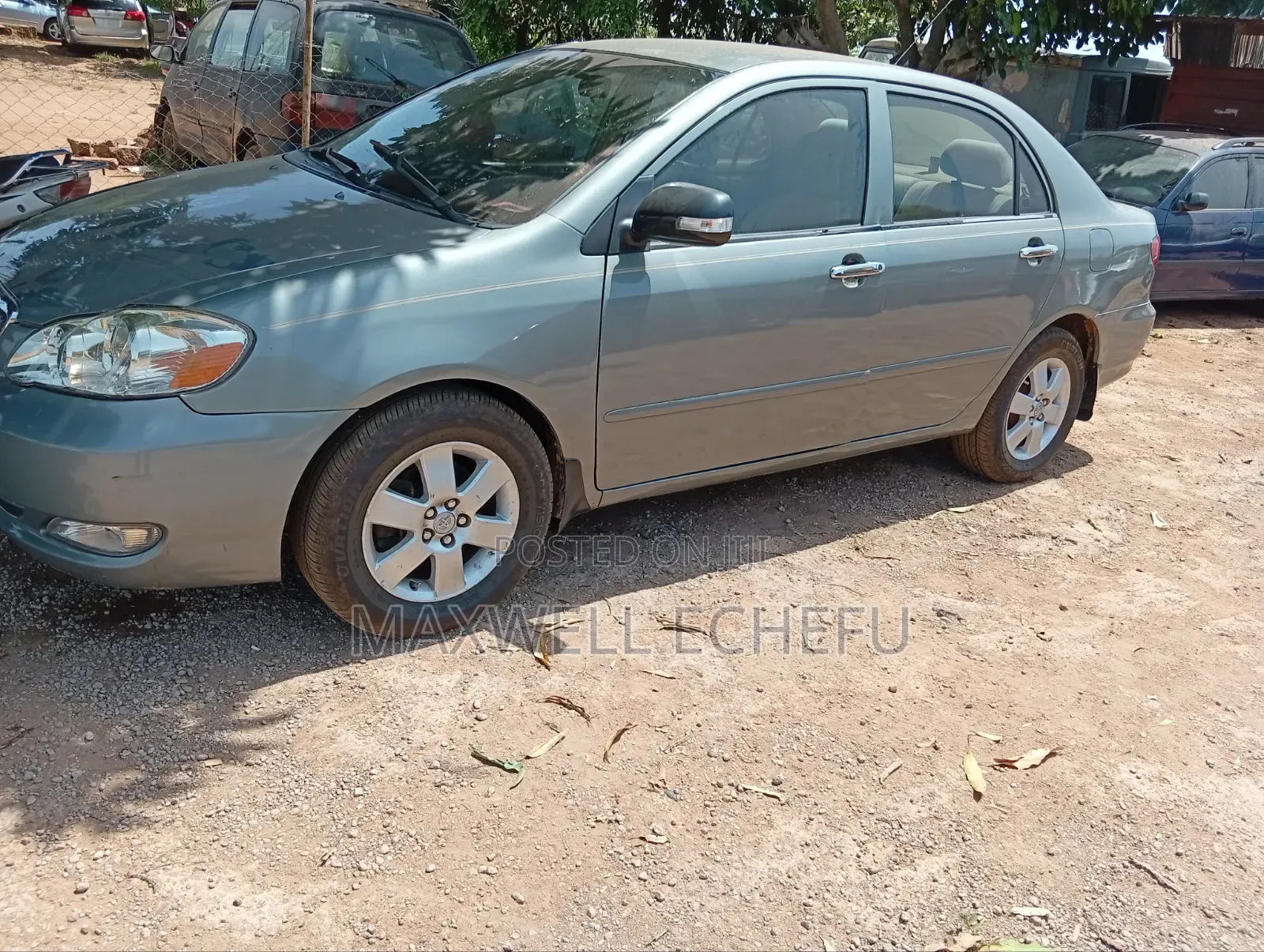 Toyota Corolla LE 2004 Gray