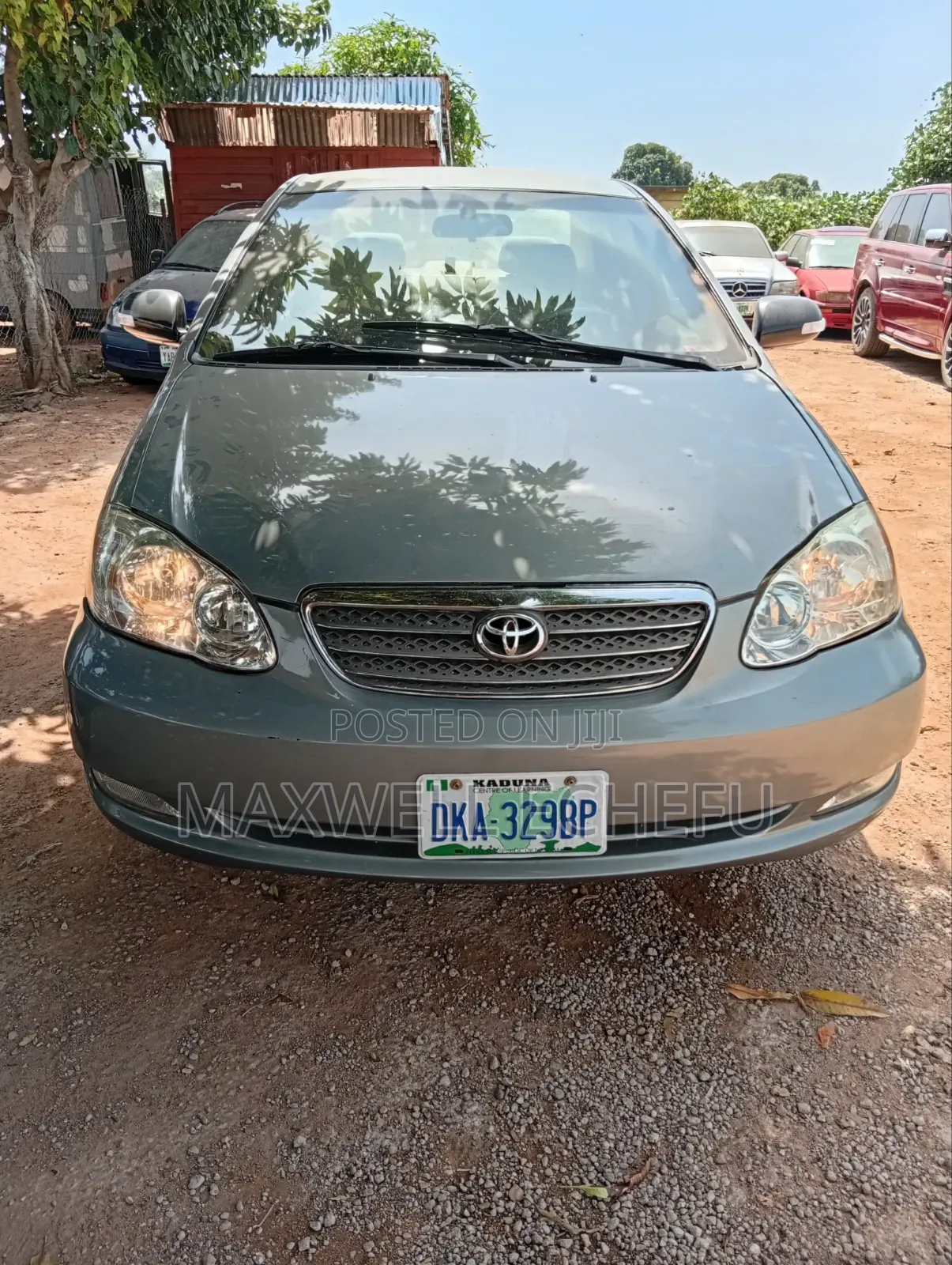 Toyota Corolla LE 2004 Gray