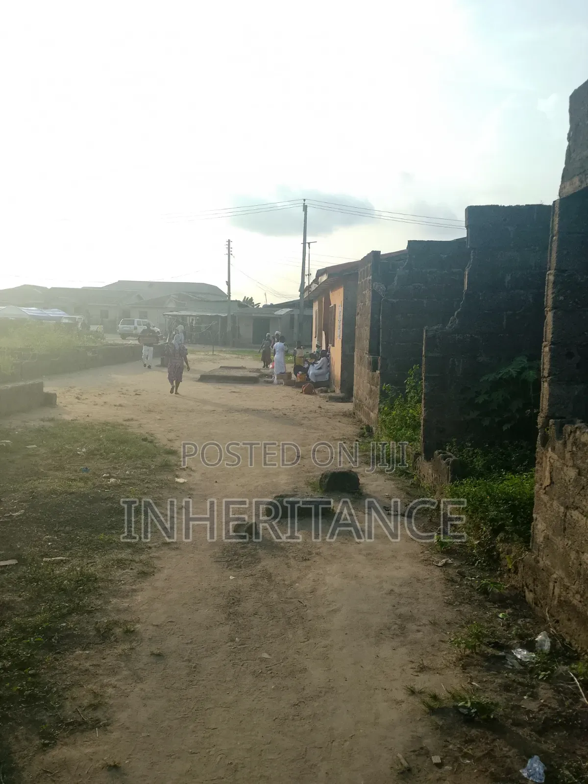 Uncompleted 2bedroom Flat
