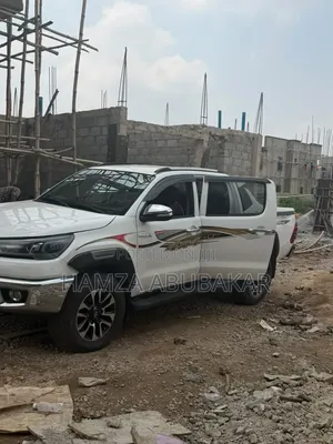 Toyota Hilux 2017 White