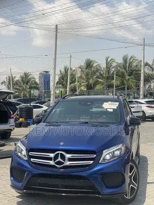Mercedes-Benz GLE-Class GLE 350 2018 Blue