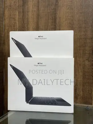 Apple iPad Air Magic Keyboard 13”