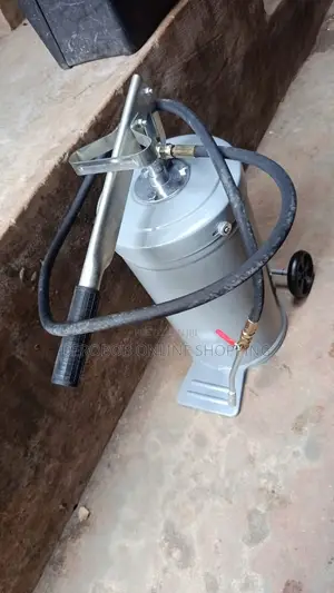 Manual Grease Bucket Pump