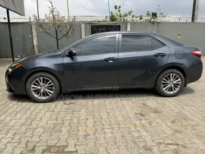 Toyota Corolla LE Eco 4dr Sedan (1.8L 4cyl CVT) 2015 Gray