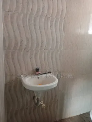 Mini Flat in Santos /Valley, Akowonjo for rent