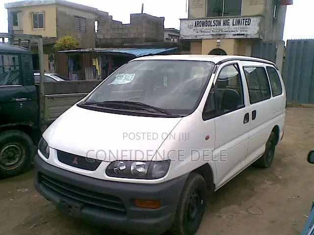 Mitsubishi L300 2000 White
