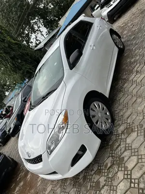 Toyota Matrix 2010 White