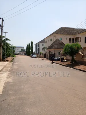 3bdrm Block of Flats in Durumi for rent
