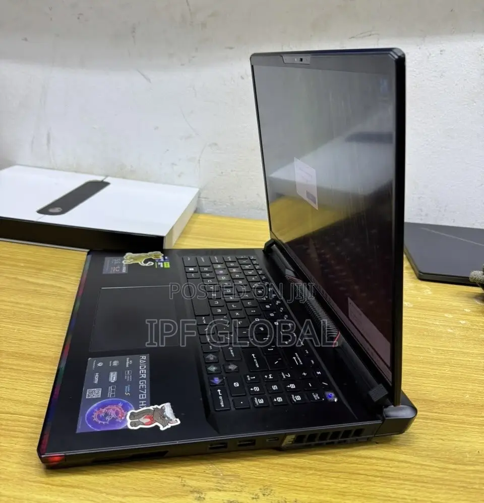 Laptop MSI Raider GE78HX 32GB Intel Core i9 SSD 2T