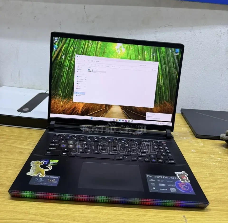 Laptop MSI Raider GE78HX 32GB Intel Core i9 SSD 2T