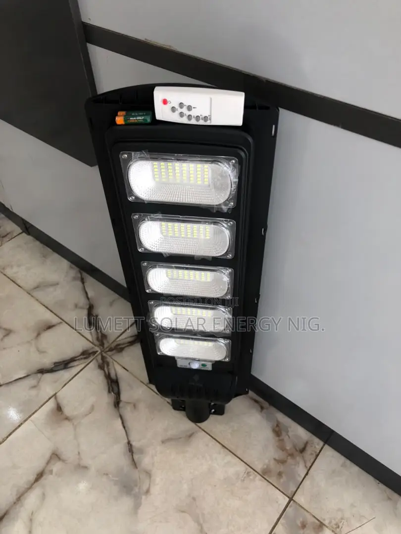 Suntrik 6500K Solar Powered Road Lighting Lamp