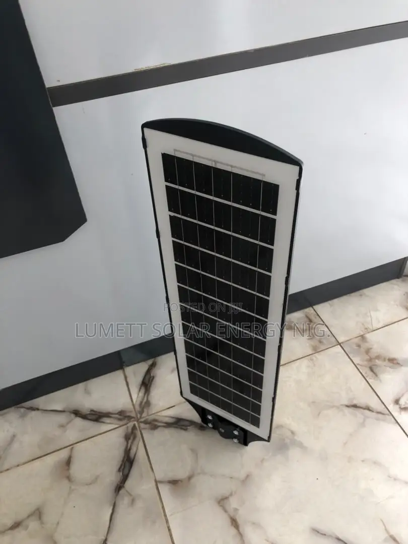 Suntrik 6500K Solar Powered Road Lighting Lamp
