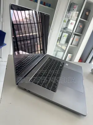 Laptop Apple MacBook Pro 2019 16GB Intel Core i9 SSD 1T