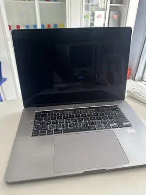 Laptop Apple MacBook Pro 2019 16GB Intel Core i9 SSD 1T