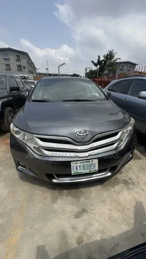 Toyota Venza 2011 Gray