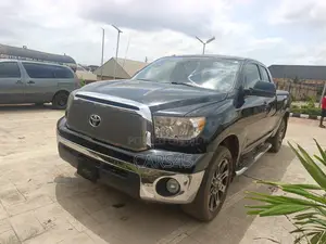 Toyota Tundra 2013 Black