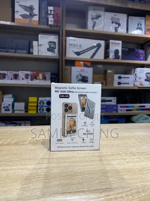 Magnetic Selfie Screen