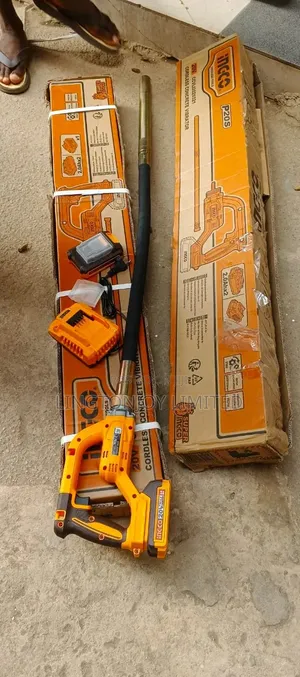 Ingco Cordless Concrete Vibrator