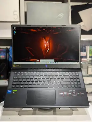 Laptop Acer Nitro V 16 32GB Intel Core 7 SSD 1T