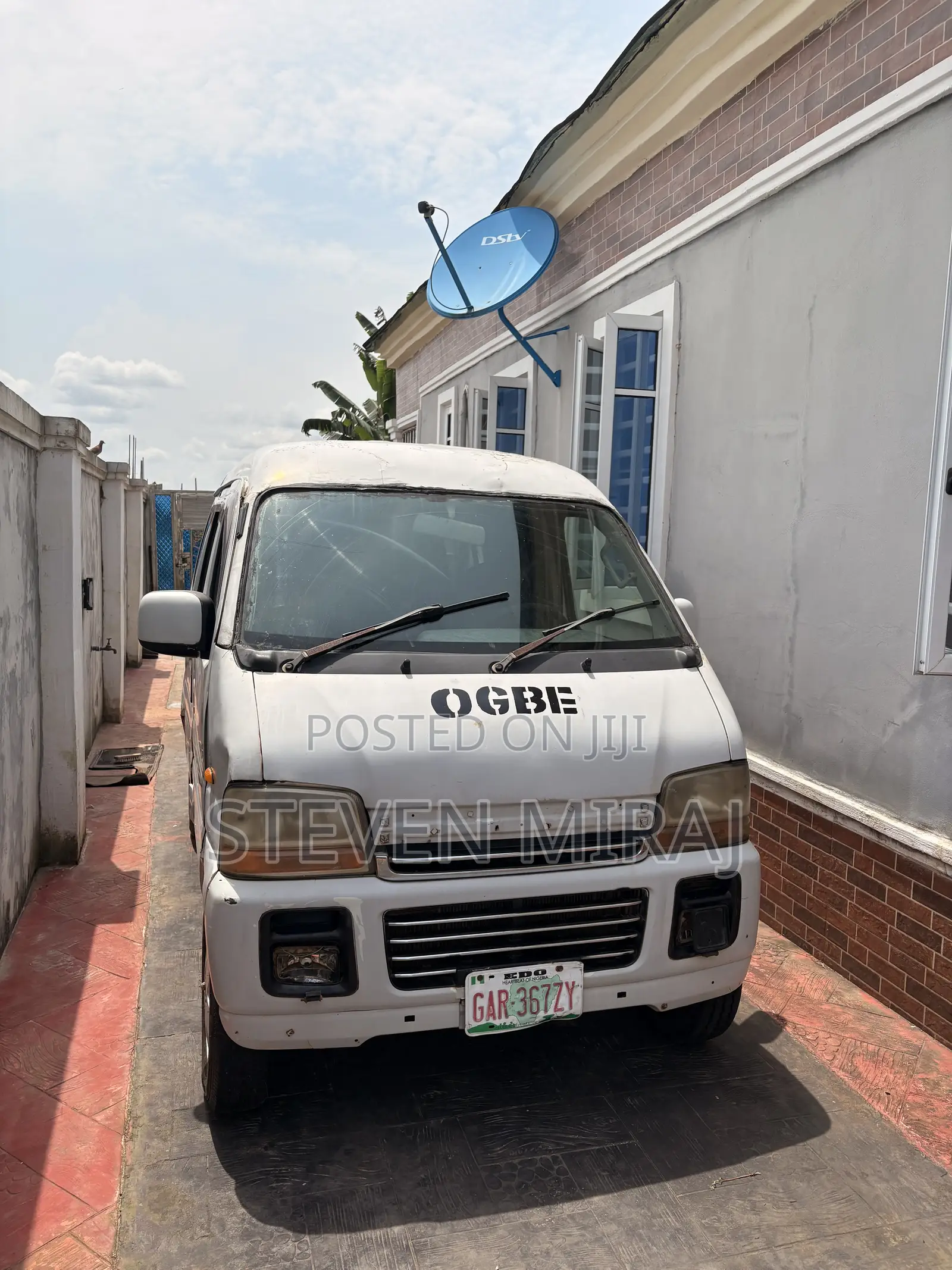 Suzuki APV Minibus 2005 White
