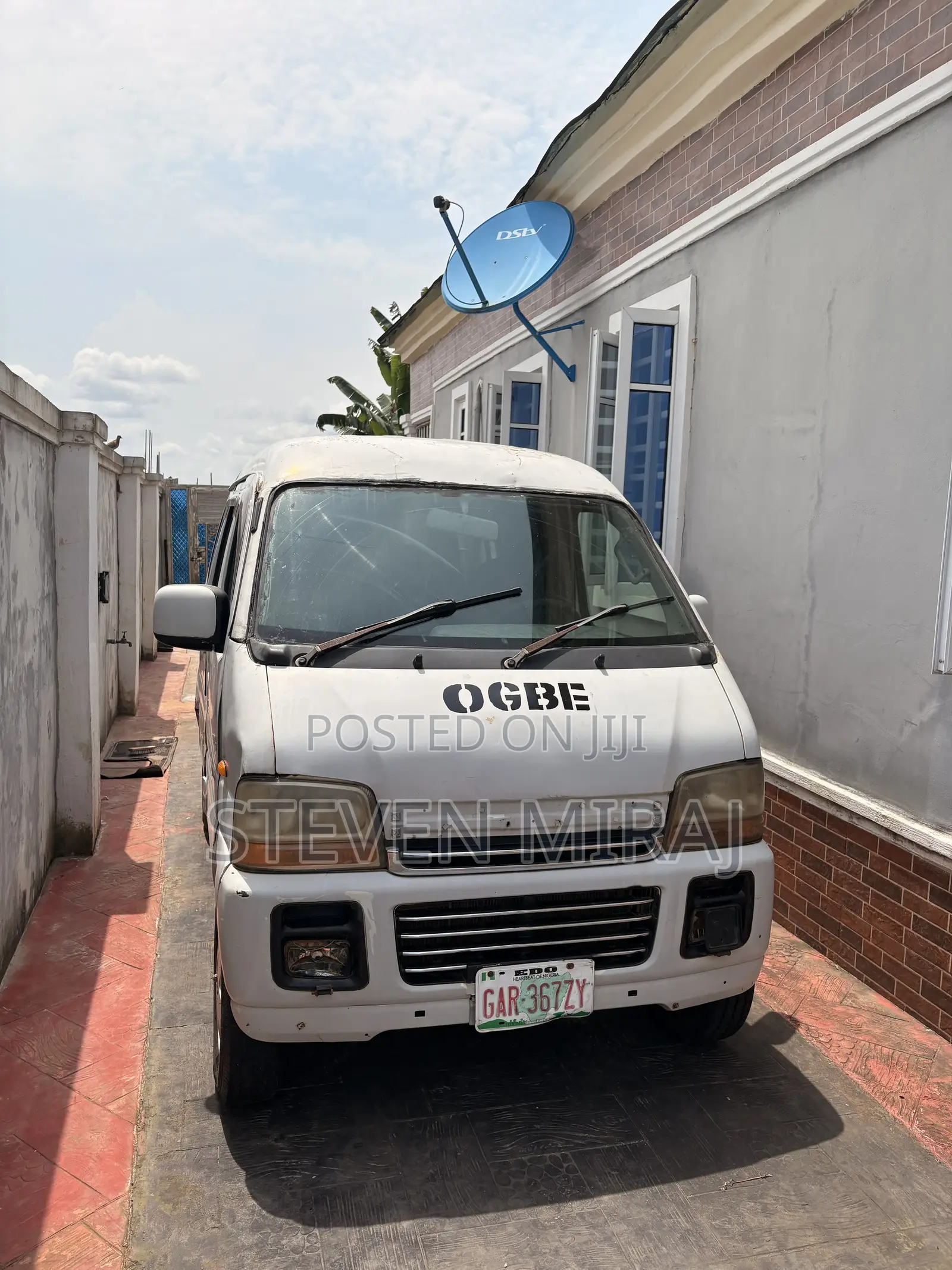 Suzuki APV Minibus 2005 White
