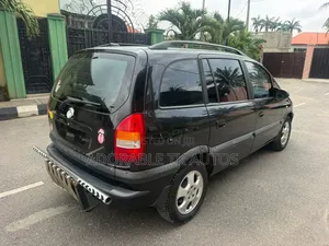 Opel Zafira 1.8 2008 Black