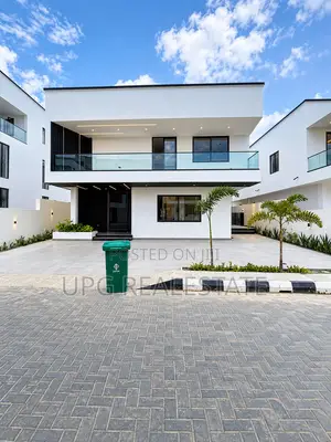 5bdrm Duplex in Lekki Phase 1 for sale