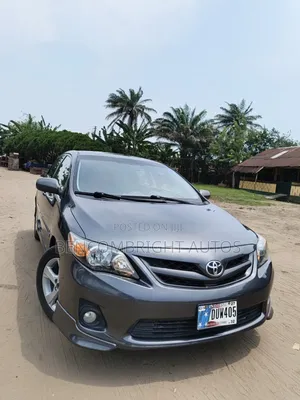 Toyota Corolla S 4dr Sedan (1.8L 4cyl 4A) 2013 Gray