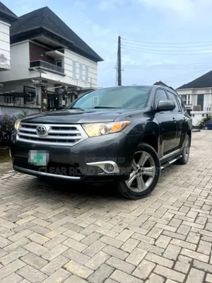 Toyota Highlander Limited 2012 Gray