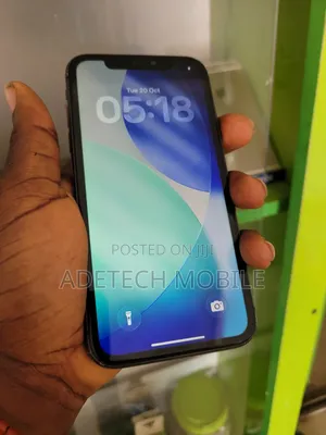 Apple iPhone 11 64 GB Black