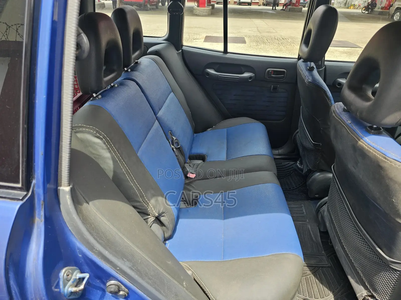 Toyota RAV4 1998 Blue
