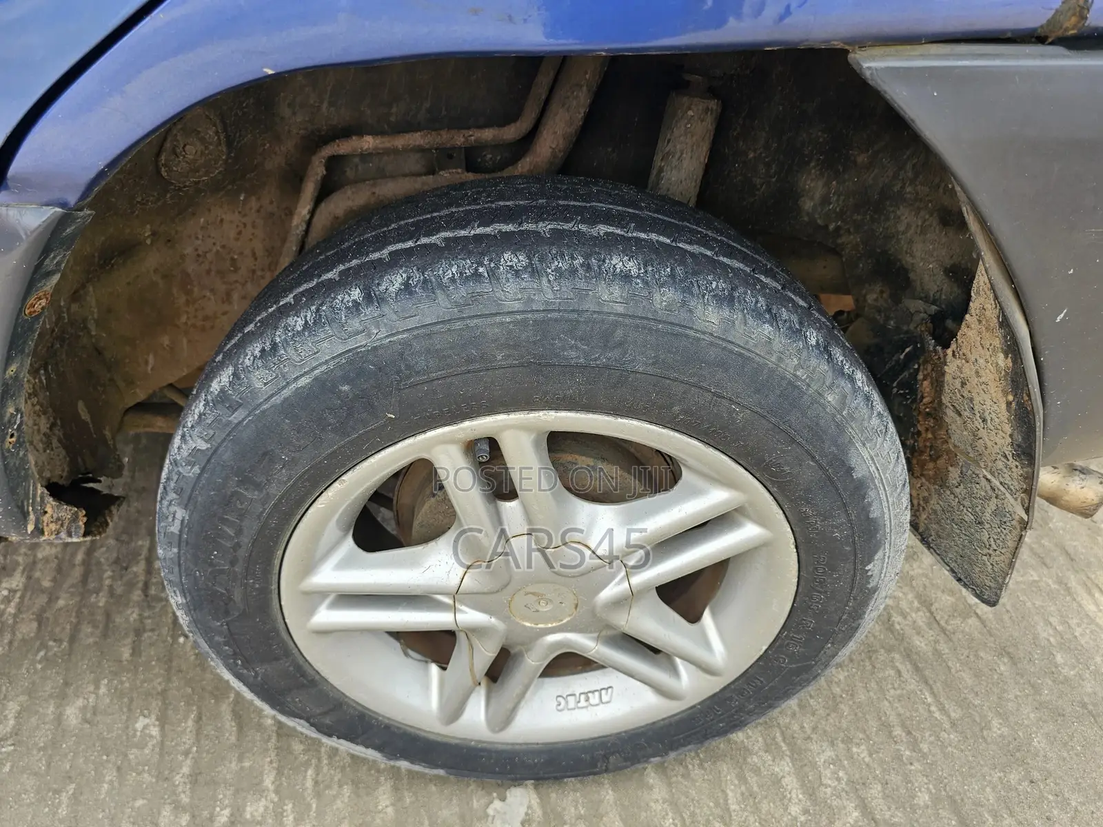Toyota RAV4 1998 Blue