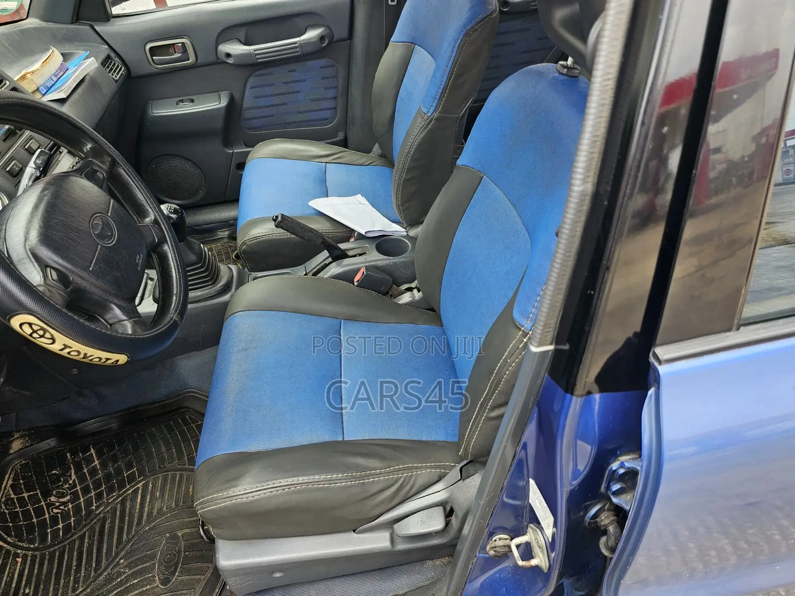 Toyota RAV4 1998 Blue