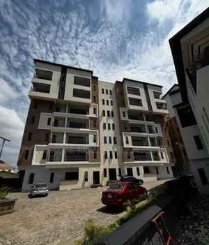 3bdrm Block of Flats in Mabushi for sale